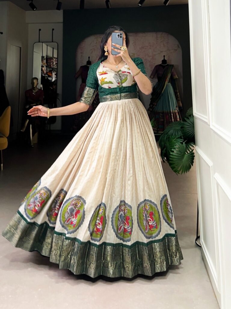 Gown Dola Silk