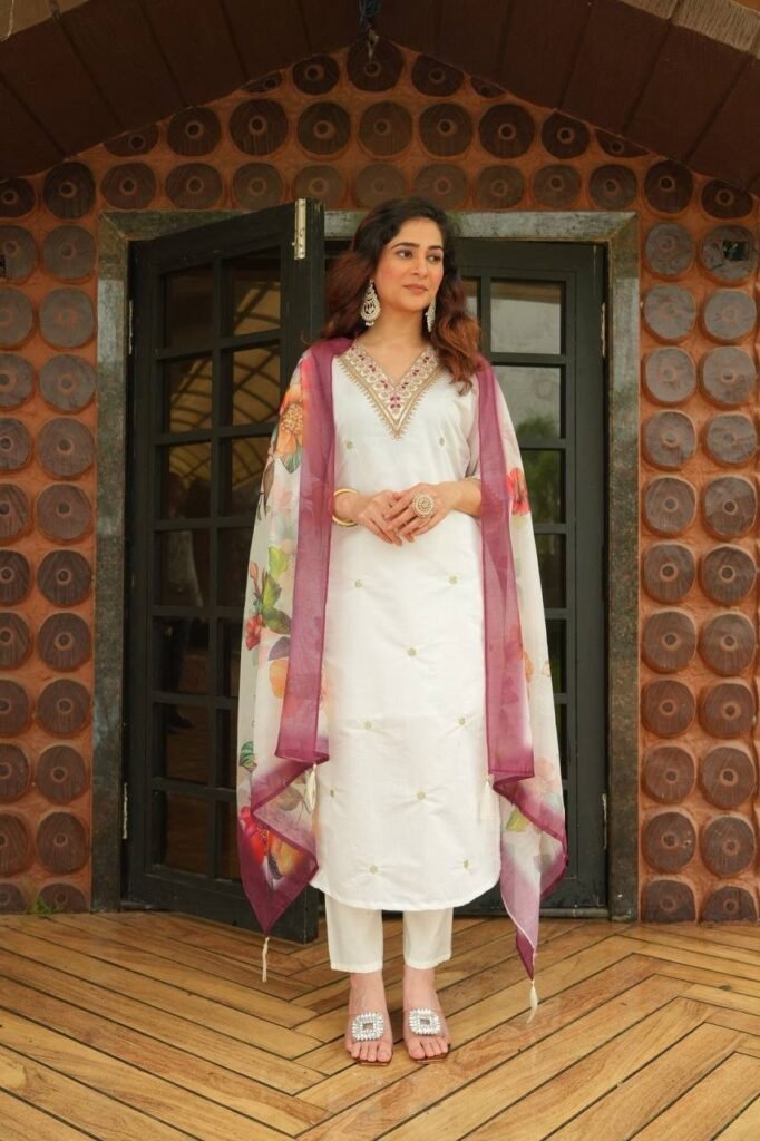 Kurti Pant Set Roman Silk