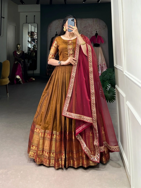 Gown Duppata Narayan Pet Cotton