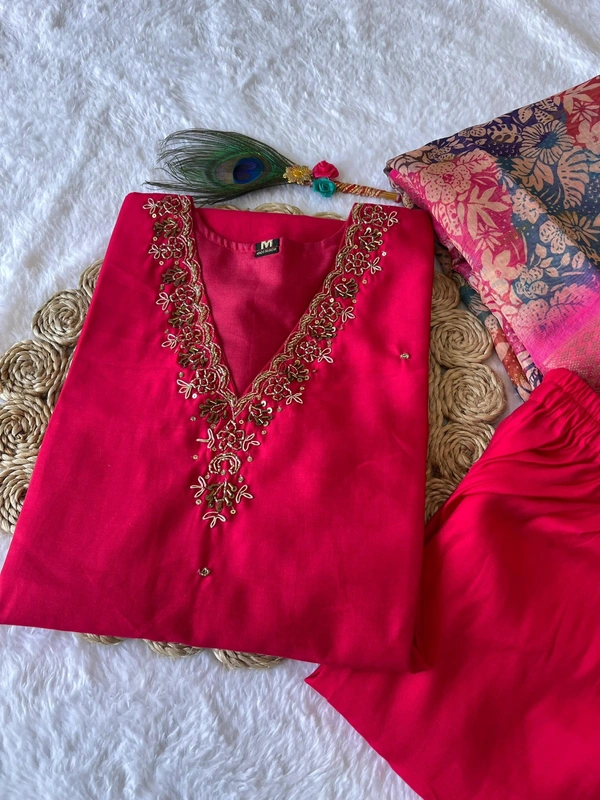 Kurti Pant Set Roman Silk