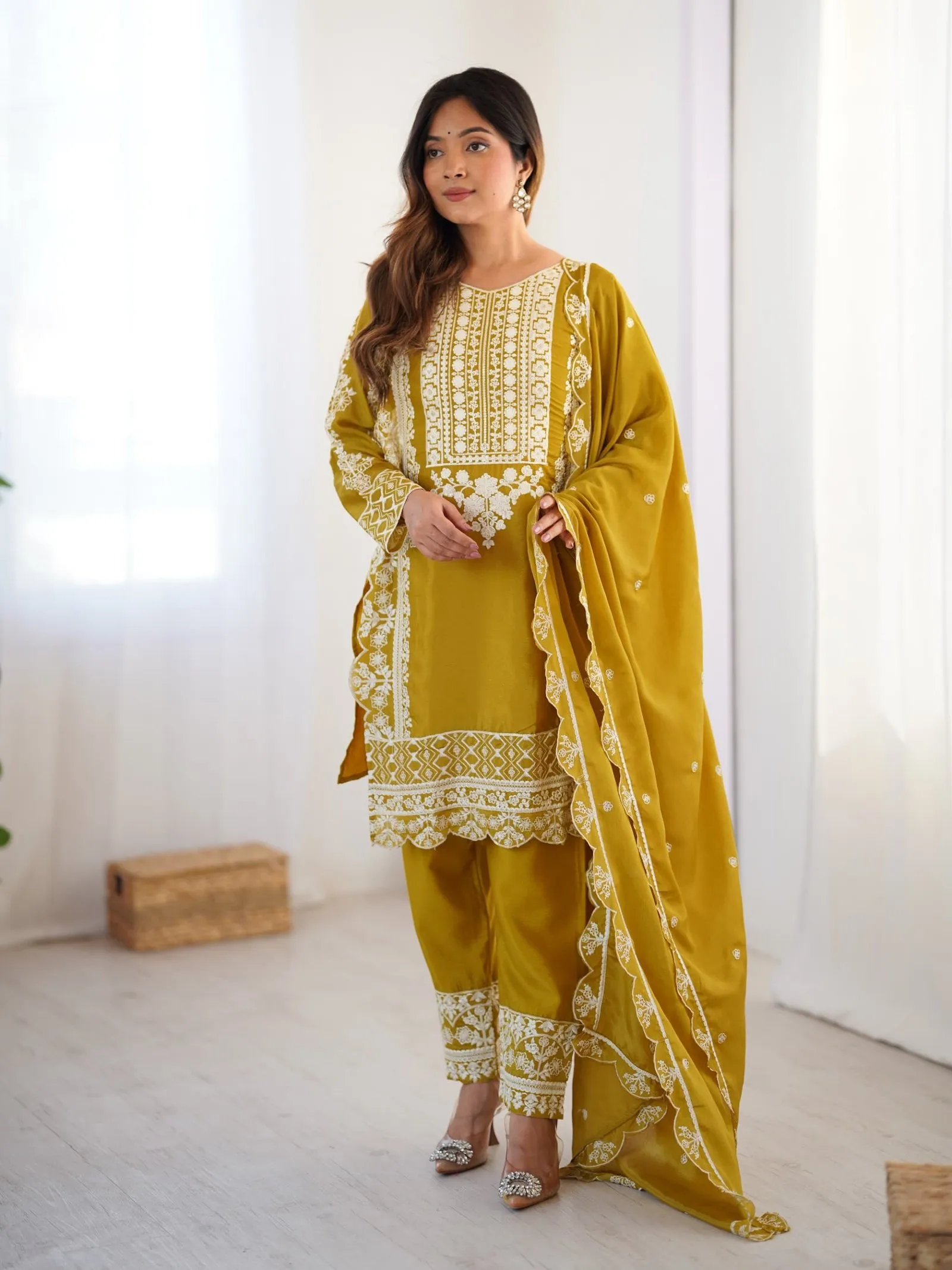 Kurti Pant Set Chinon