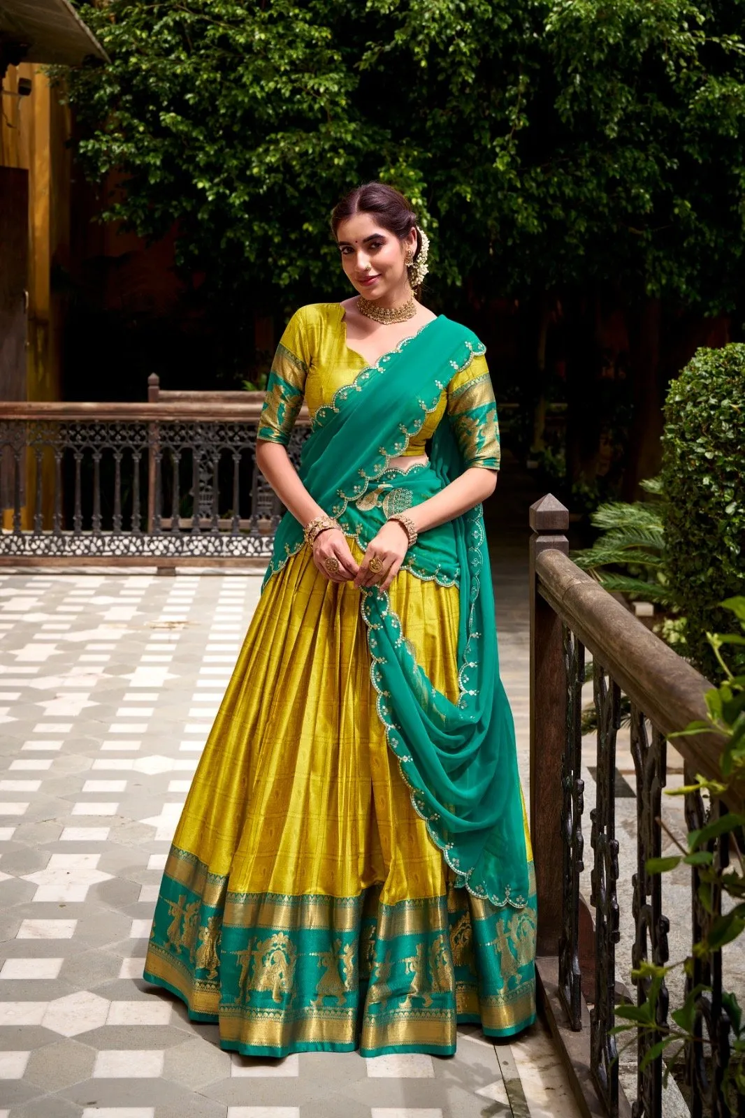 Lahenga Choli