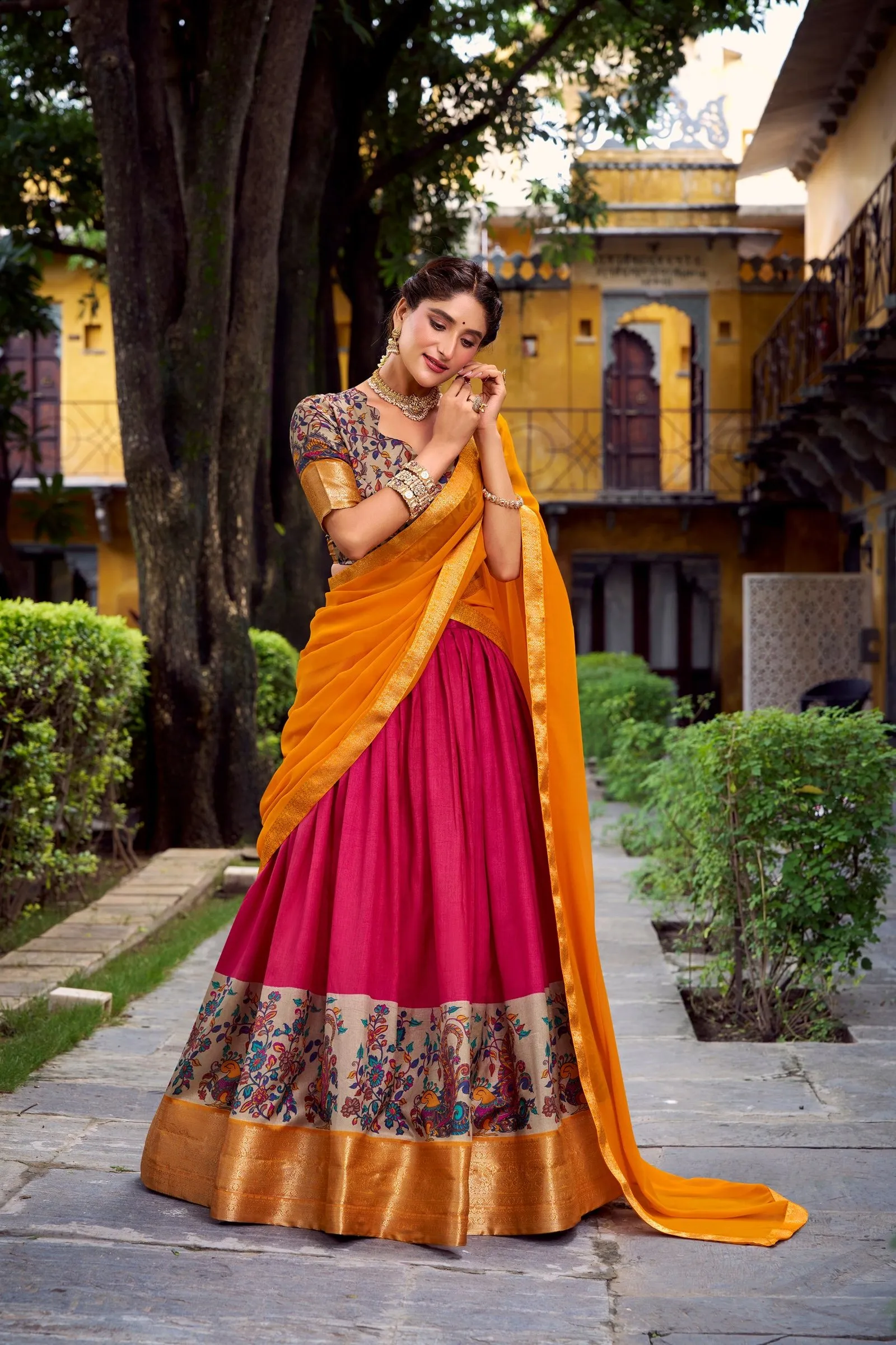 Lahenga Choli Aastha Silk