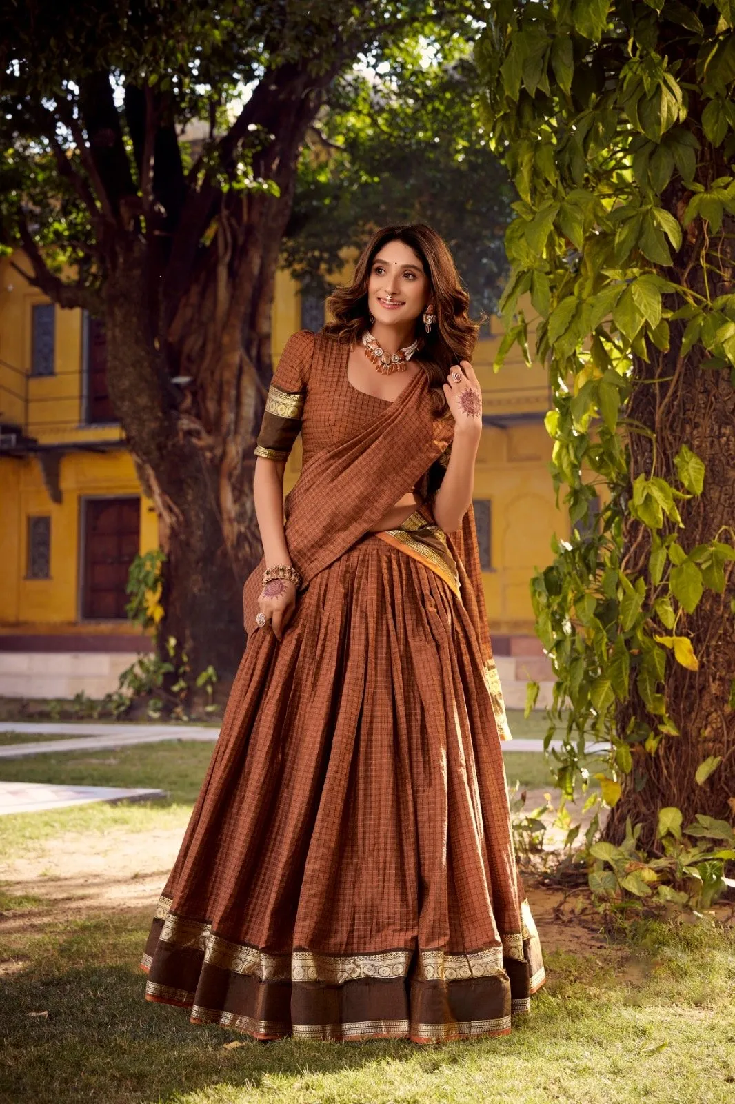 Lahenga Choli