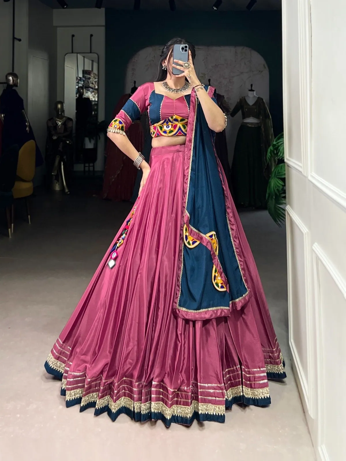 Lahenga Choli Set