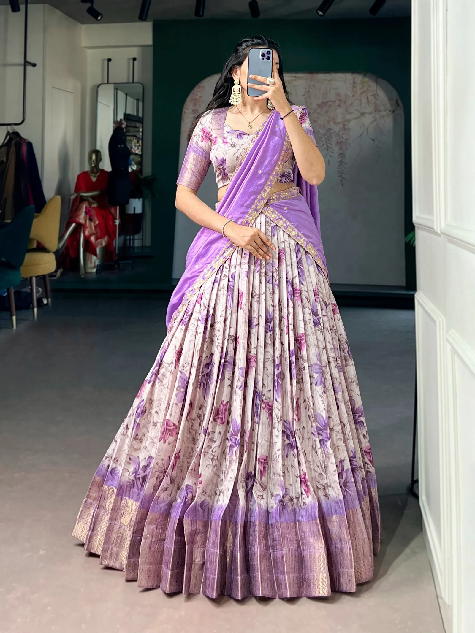 Lahenga Choli Set Dola Chex