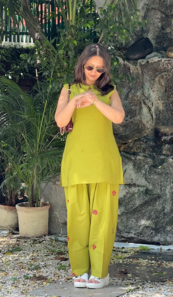Strawberry Farshi Salwar